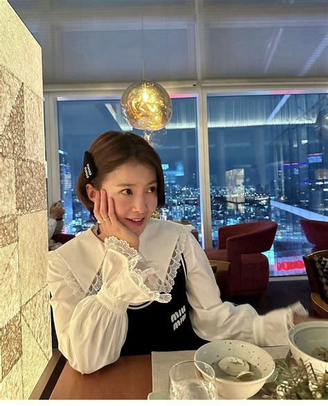 LEE SI-YOUNG: How she made a TikTok fortune | Asia Markets