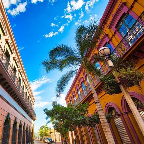 Mexico, Mazatlan, Colorful old city streets in historic city center - Travel Off Path