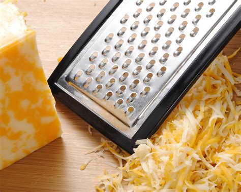 Easy Cheese Grating :: YummyMummyClub.ca