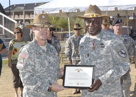 Outgoing Maintencance Troop first sergeant receives MSM | Article | The United States Army