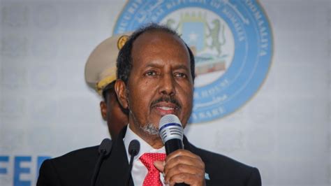 Khadbaddii madaxweyne Xasan Sheekh ee calaama-saarkiisa oo qoraal ah