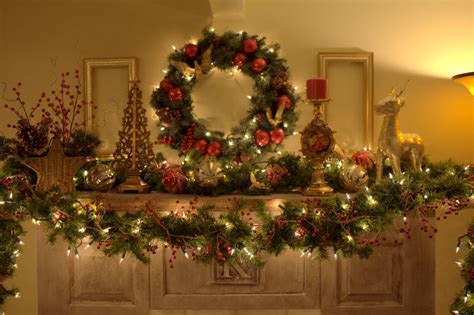 Christmas Fireplace Garland Ideas – InspirationSeek.com