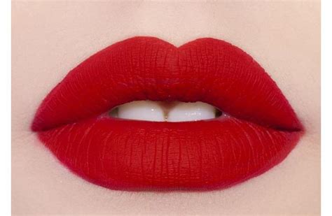 matte-red-lipstick-for-winter.jpg (750×490) | Schminke mit roten lippen, Perfekte rote lippen ...