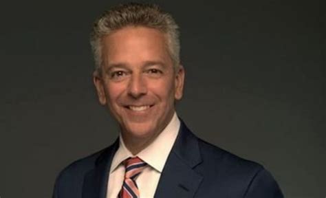 Thom Brennaman Wiki, Age, Wife, Gay Comment, Salary, Net Worth, Family ...