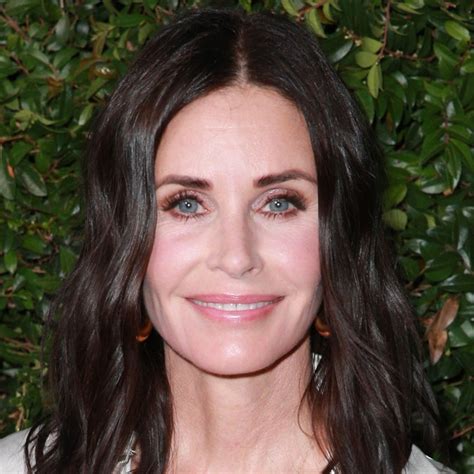 Courteney Cox Holds Hands With Longtime Love Johnny McDaid in Hilarious ...