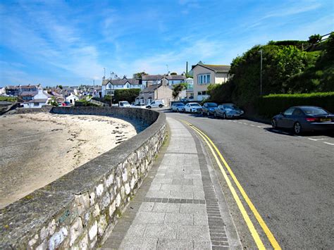 The Anglesey Coastal Path at Cemaes © Jeff Buck cc-by-sa/2.0 :: Geograph Britain and Ireland