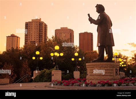 statue of Louis Riel, Winnipeg, Manitoba, Canada Stock Photo - Alamy