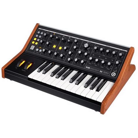 Moog Subsequent 25 – Thomann United States