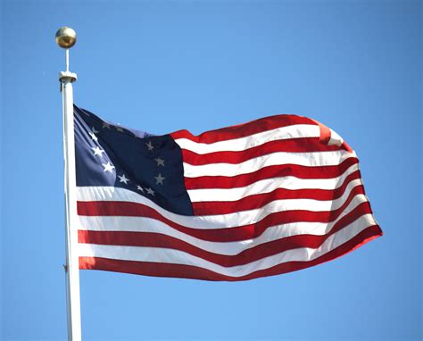 File:Betsy-Ross-Flag.jpg - Wikimedia Commons