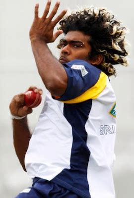 sports: Lasith malinga bowling