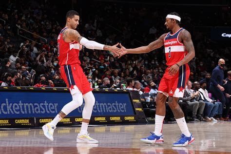 Lo anterior astronauta guión plantilla washington wizards 2020 Una ...