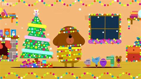 Hey Duggee Episode 26 The Tinsel Badge | Watch cartoons online, Watch anime online, English dub ...