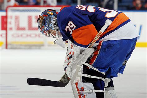 Zeitgeist: The Rick DiPietro Injury History is a Hoax - Lighthouse Hockey