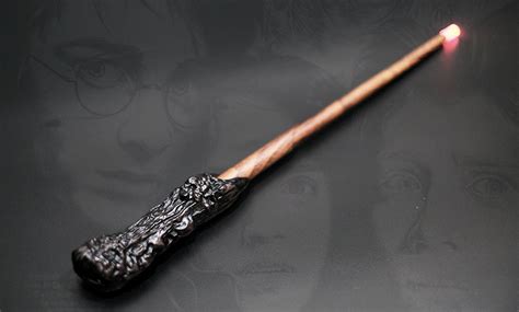 A Harry Potter Fireball Wand shoots fire & lights up 5 different colors - Evil Bunny