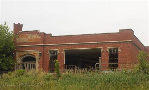 Abandoned Deerfield Twp. School in Tridelphia, Morgan County Ohio | House styles, Outdoor decor ...