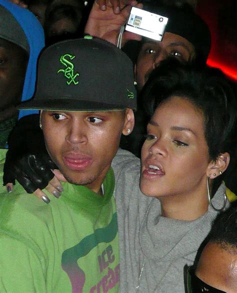 pics of rihanna and chris brown | Celebrity Buzz 03