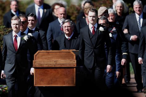 Thousands attend funeral for Billy Graham