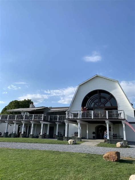 Picnic at Millbrook Winery