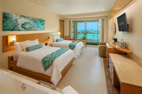 Beach Palace - Rooms & Suites - Passport Travel