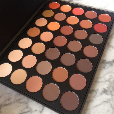 Morphe 35Om All matte palette | Тени для глаз, Косметика для губ, Предметы макияжа