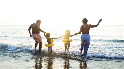 15 Best Summer Vacations in the U.S. for Families 2021