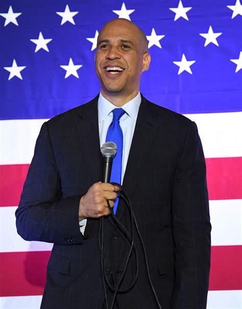 Cory Booker Suspends His 2020 Presidential Campaign