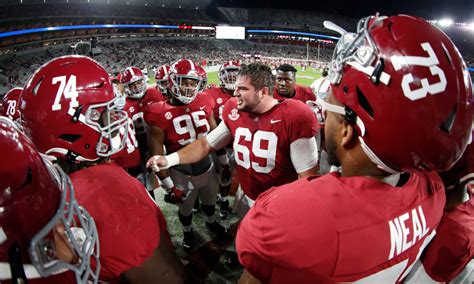 Landon Dickerson brings laughter to Mac Jones and NFL teams at Alabama's second pro day