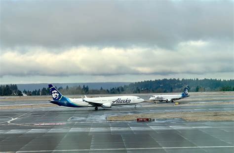 Alaska Airlines First Class Review: Is it Worth Paying Extra?