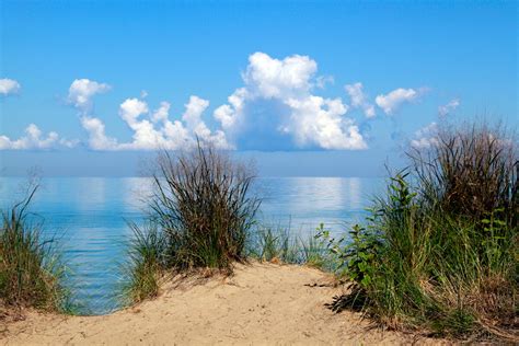 The Indiana Dunes State Park Has The Most Beautiful White Sand Beaches ...