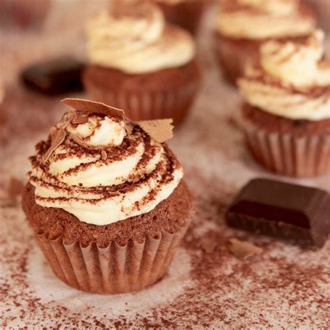 The Ultimate Tiramisù Cupcakes - The Petite Cook