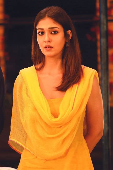 Kaathuvaakula Rendu Kaadhal Nayanthara Photos 002 - Kerala9.com