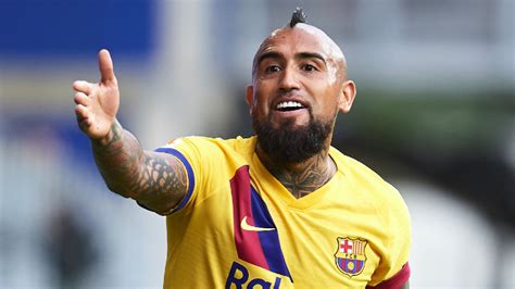 Barcelona's Arturo Vidal Discusses Which Clubs He'd Love to Join