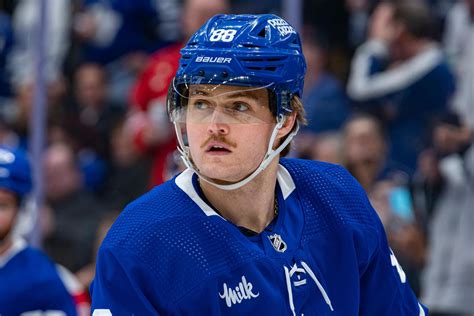 "Poor guy is traumatized lol": NHL fans amused as William Nylander mistakenly names Maple Leafs ...