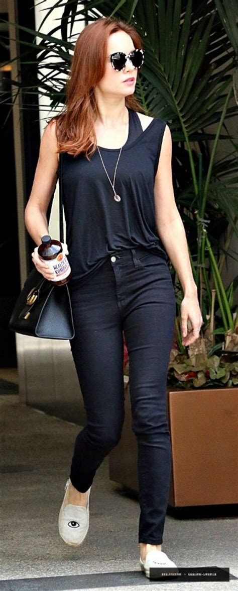 Brie Larson Casual Style - Leaving Beauty Salon in Los Angeles, May 2016 • CelebMafia