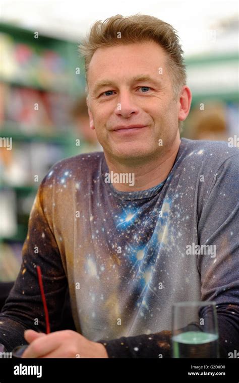 Chris packham hi-res stock photography and images - Alamy