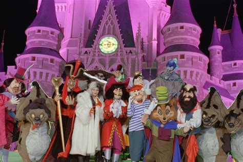 Disney Days of Past: Villains Are Getting Ready! « Disney Parks Blog