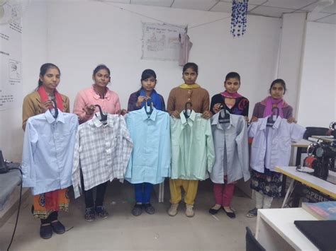 In practical session Self employed tailor students made gents shirt at pmkk Pilibhit | Gents ...