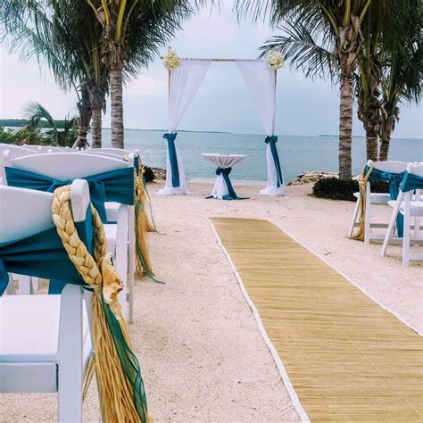 Hidden Beach Wedding area in turquoise and star fish decor. All ...