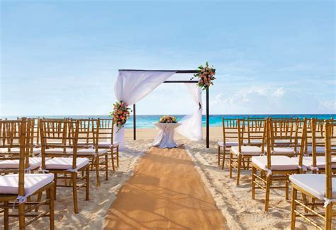 10 Best Cancun Beach Resorts for Your Destination Wedding