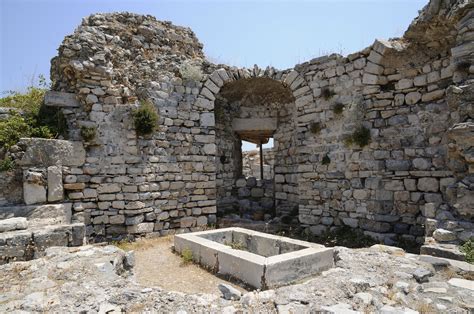 Samos antique Pythagorio (2) | Samos | Pictures | Greece in Global ...