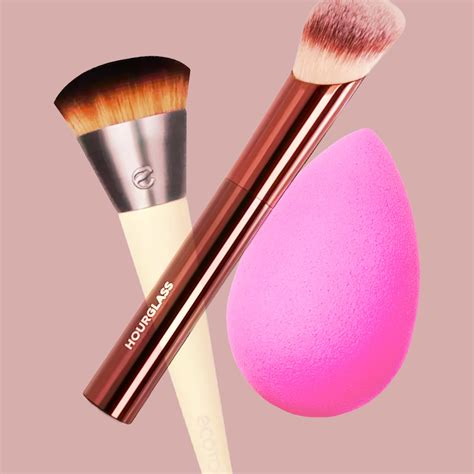 Best Makeup Brushes To Apply Foundation | Saubhaya Makeup