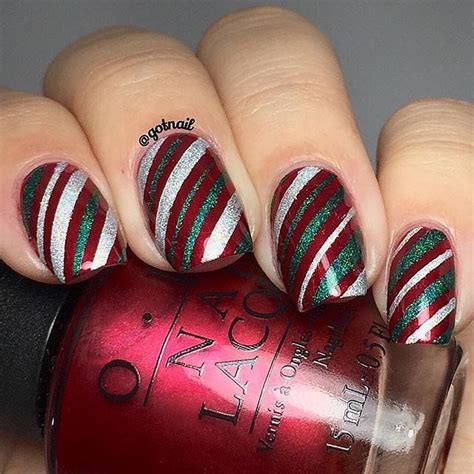 50 Holiday Nail Art Ideas That Will Put You in a Celebratory Mood | Holiday nails, Christmas ...