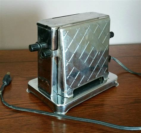 Vintage Art Deco Two Slice Toaster, Toastess Corporation Toaster ...