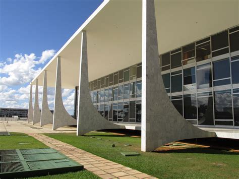 Architecture of Brasilia: a Traveler’s Perspective - Happy Frog Travels