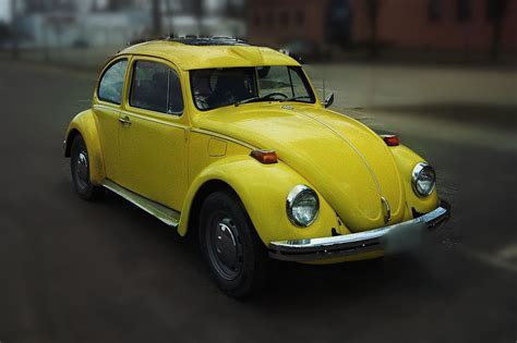 Encyclopaedia Of The Impossible: The Yellow Volkswagen Of Karak Highway