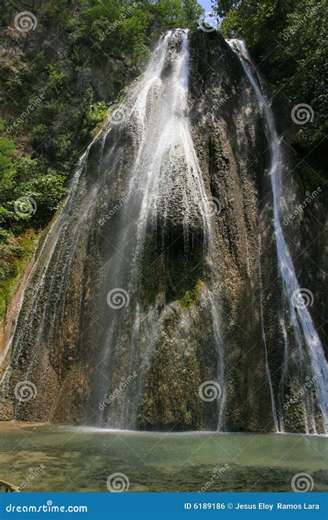 Waterfall cola de caballo stock photo. Image of american - 6189186