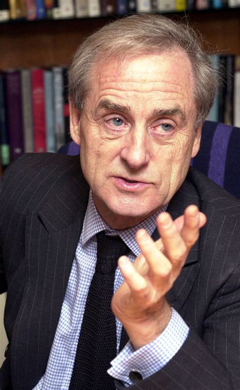 Sir Harold Evans: Tributes paid to ‘giant of journalism’