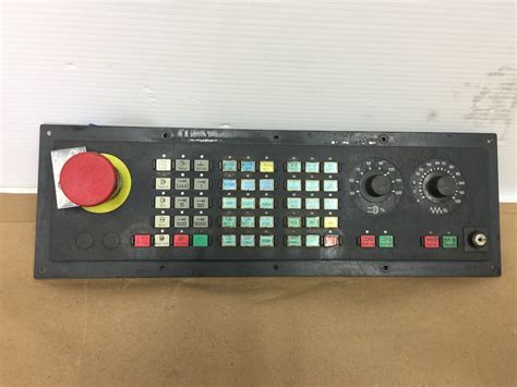 SIEMENS 6FC5203-0AD10-0AA0 CONTROL PANEL