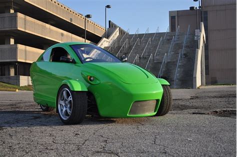 80-MPG Elio Three-Wheeled Car To Be Built At Former GM Truck Plant?