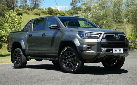 2023 Toyota HiLux Rogue Review | OnlineAuto.com.au